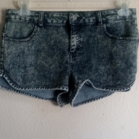 Forever 21 Pants - Forever 21 premium Denim Shorts